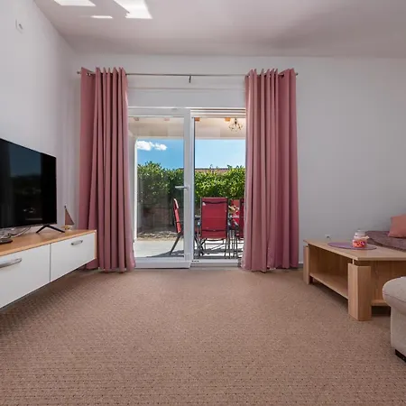 Kuca Marinko Villa *